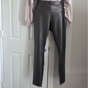 Very nice metallic grey leggings